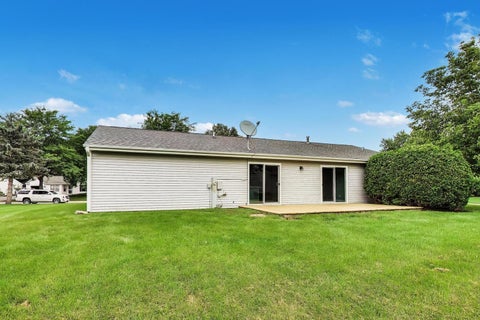 Tiny photo for 1005 Wembley Drive, Island Lake, IL 60042 (MLS # 12692110)