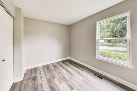 Tiny photo for 1005 Wembley Drive, Island Lake, IL 60042 (MLS # 12692110)