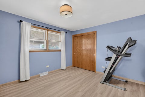 Tiny photo for 7001 W 81st Street, Burbank, IL 60459 (MLS # 12747162)