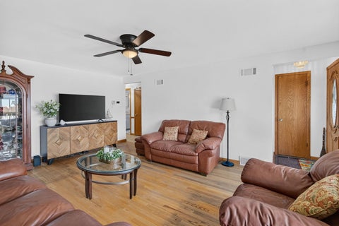 Tiny photo for 7001 W 81st Street, Burbank, IL 60459 (MLS # 12747162)
