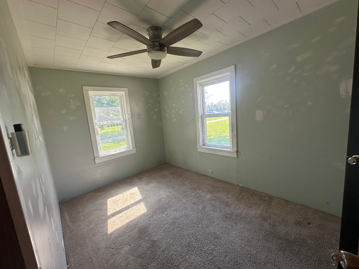 415 W Livingston Road