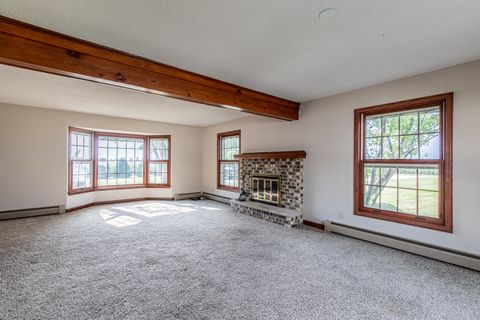 Tiny photo for 35588 2300 N Avenue, Mendota, IL 61342 (MLS # 12449774)