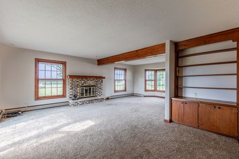 Tiny photo for 35588 2300 N Avenue, Mendota, IL 61342 (MLS # 12449774)