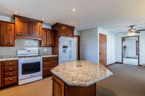 Tiny photo for 35588 2300 N Avenue, Mendota, IL 61342 (MLS # 12449774)