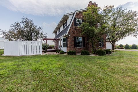 Tiny photo for 35588 2300 N Avenue, Mendota, IL 61342 (MLS # 12449774)