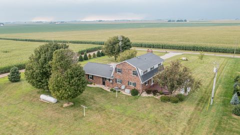 Tiny photo for 35588 2300 N Avenue, Mendota, IL 61342 (MLS # 12449774)