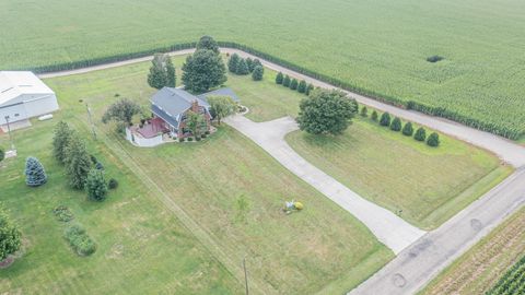 Tiny photo for 35588 2300 N Avenue, Mendota, IL 61342 (MLS # 12449774)