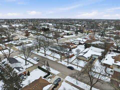 Tiny photo for 1220 N Hamlin Avenue, Park Ridge, IL 60068 (MLS # 12535792)