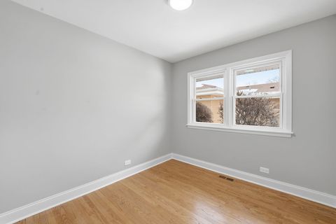 Tiny photo for 1220 N Hamlin Avenue, Park Ridge, IL 60068 (MLS # 12535792)