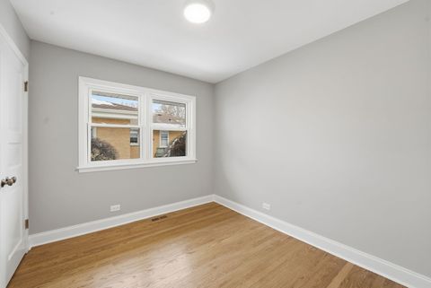 Tiny photo for 1220 N Hamlin Avenue, Park Ridge, IL 60068 (MLS # 12535792)