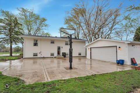 Tiny photo for 300 S Rathje Road, Peotone, IL 60468 (MLS # 12617119)