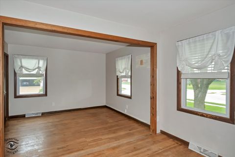 Tiny photo for 300 S Rathje Road, Peotone, IL 60468 (MLS # 12617119)