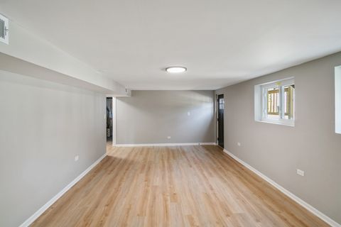 Tiny photo for 118 Windsor Lane, Glendale Heights, IL 60139 (MLS # 12502905)