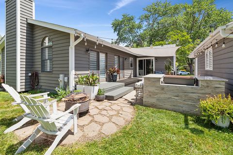 A home in Rolling Meadows