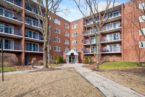 Tiny photo for 6755 N Milwaukee Avenue #404, Niles, IL 60714 (MLS # 12575305)