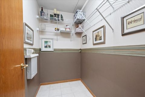 Tiny photo for 6755 N Milwaukee Avenue #404, Niles, IL 60714 (MLS # 12575305)