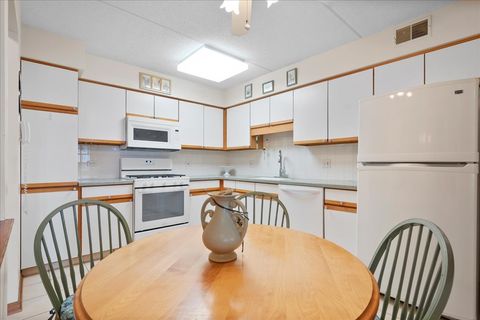 Tiny photo for 6755 N Milwaukee Avenue #404, Niles, IL 60714 (MLS # 12575305)