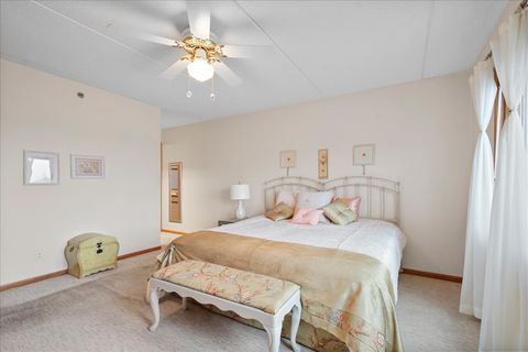 Tiny photo for 6755 N Milwaukee Avenue #404, Niles, IL 60714 (MLS # 12575305)