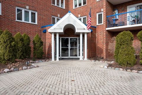 Tiny photo for 6755 N Milwaukee Avenue #404, Niles, IL 60714 (MLS # 12575305)