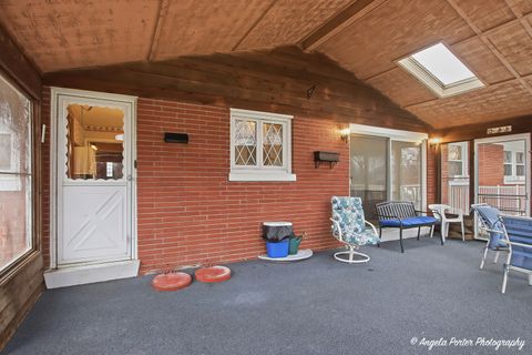 Tiny photo for 515 Country Club Drive, McHenry, IL 60050 (MLS # 12584858)