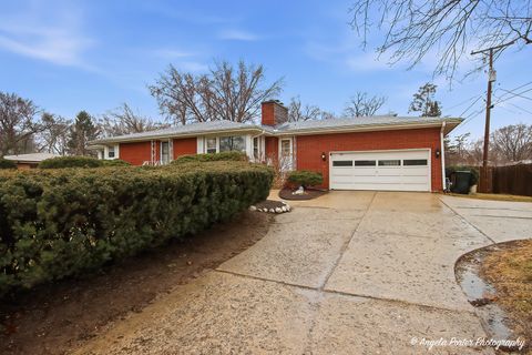 Tiny photo for 515 Country Club Drive, McHenry, IL 60050 (MLS # 12584858)