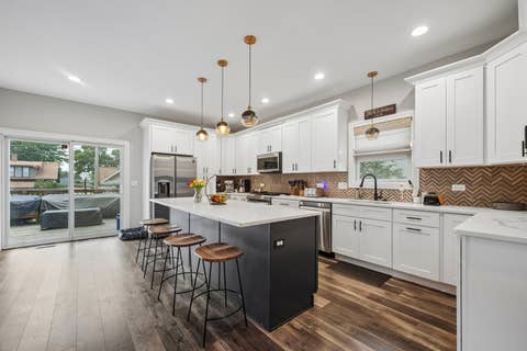 Tiny photo for 5436 S 73rd Court, Summit, IL 60501 (MLS # 12730167)