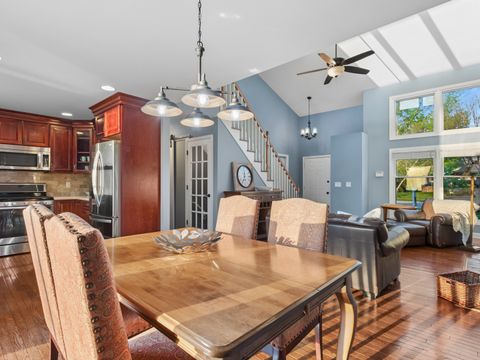 Tiny photo for 304 N SYCAMORE Lane, North Aurora, IL 60542 (MLS # 12586689)