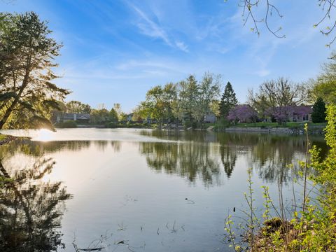 Tiny photo for 304 N SYCAMORE Lane, North Aurora, IL 60542 (MLS # 12586689)