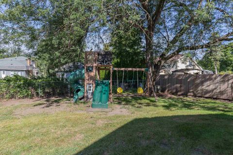 Tiny photo for 4230 Jersey Ridge Rd Road, Davenport, IA 52807 (MLS # 100000418)
