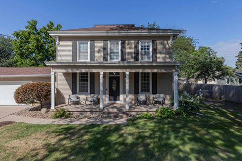 Tiny photo for 4230 Jersey Ridge Rd Road, Davenport, IA 52807 (MLS # 100000418)