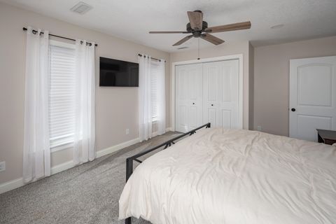 Tiny photo for 4230 Jersey Ridge Rd Road, Davenport, IA 52807 (MLS # 100000418)