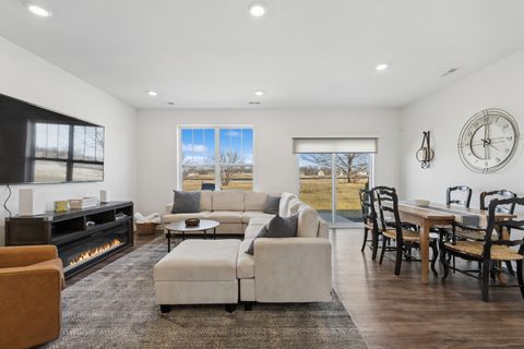 Tiny photo for 8442 Redbud Court, Wonder Lake, IL 60097 (MLS # 12582082)