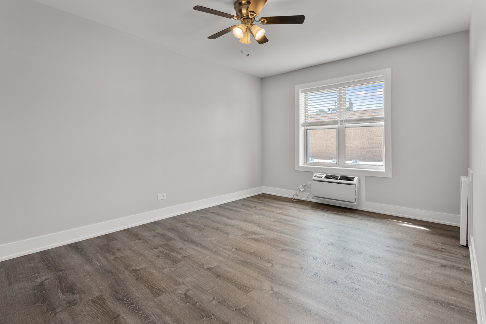 1303 W Estes Avenue 4E