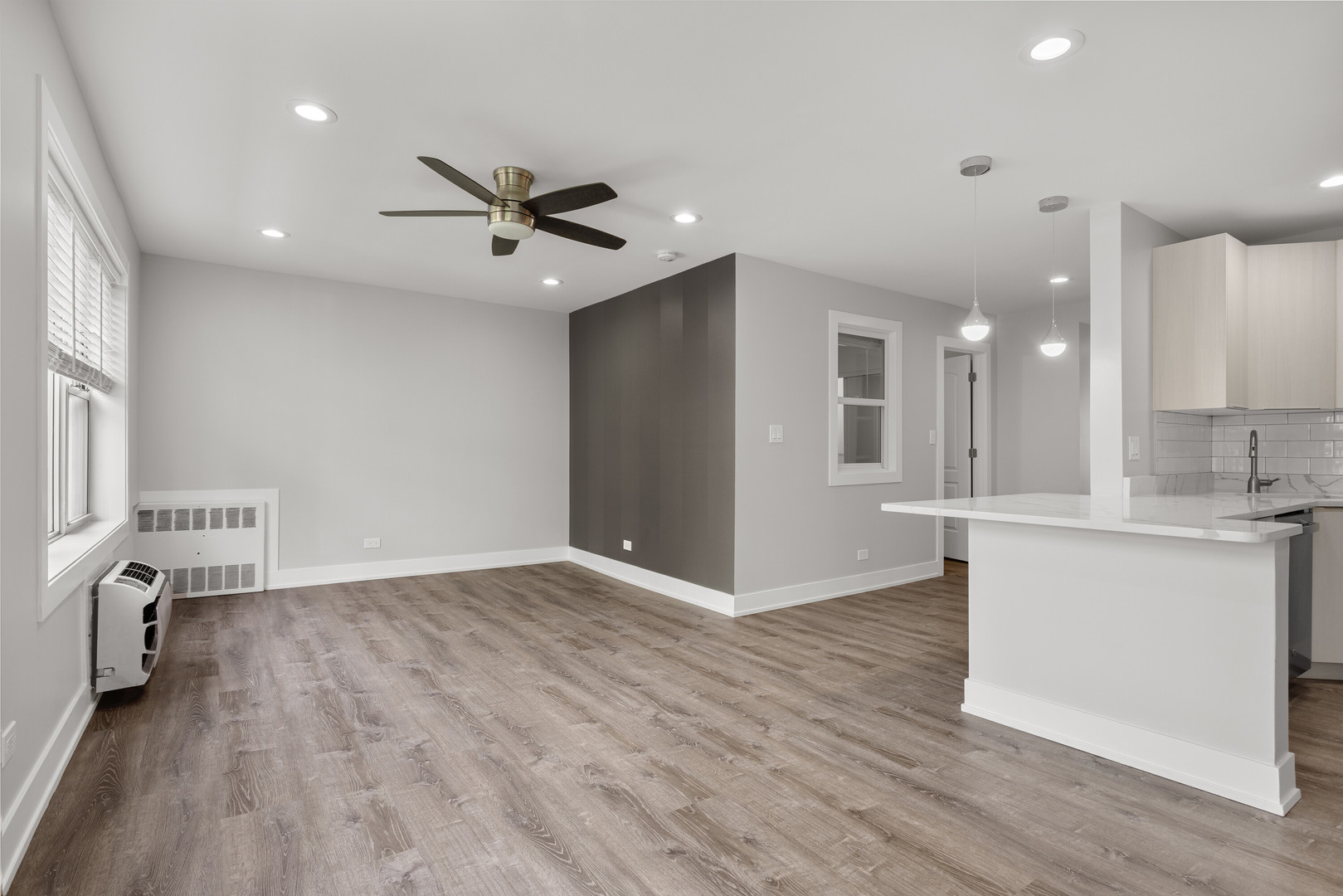 1303 W Estes Avenue 4E