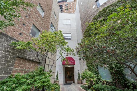 Photo of 40 E 9th Street #911, Chicago, IL 60605 (MLS # 12480181)
