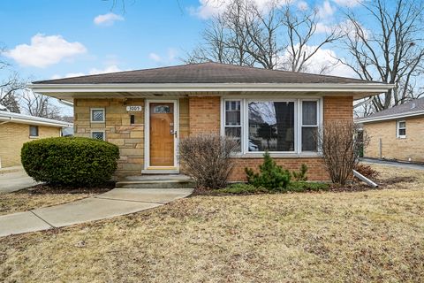 Photo of 3005 Downing Avenue, Westchester, IL 60154 (MLS # 12588497)