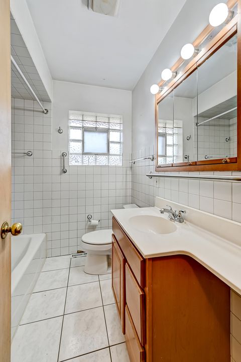 Tiny photo for 3005 Downing Avenue, Westchester, IL 60154 (MLS # 12588497)