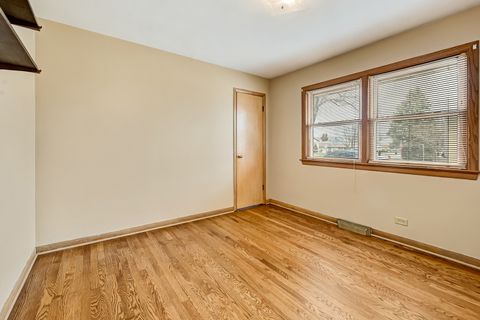 Tiny photo for 3005 Downing Avenue, Westchester, IL 60154 (MLS # 12588497)