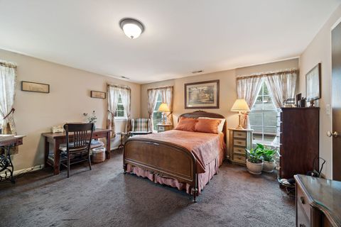 Tiny photo for 223 W Washington Boulevard, Lombard, IL 60148 (MLS # 12515616)