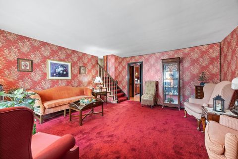 Tiny photo for 223 W Washington Boulevard, Lombard, IL 60148 (MLS # 12515616)