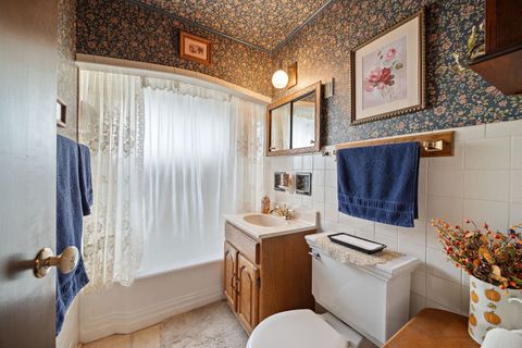 Tiny photo for 223 W Washington Boulevard, Lombard, IL 60148 (MLS # 12515616)