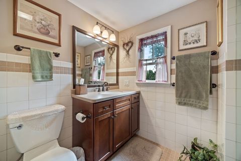 Tiny photo for 223 W Washington Boulevard, Lombard, IL 60148 (MLS # 12515616)