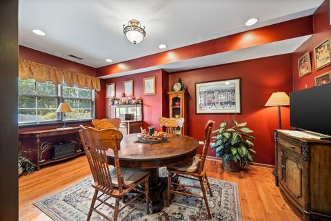 Tiny photo for 223 W Washington Boulevard, Lombard, IL 60148 (MLS # 12515616)