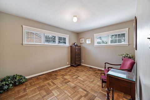 Tiny photo for 223 W Washington Boulevard, Lombard, IL 60148 (MLS # 12515616)