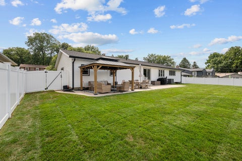 Tiny photo for 2414 E GARFIELD Street, Davenport, IA 52803 (MLS # 12728400)