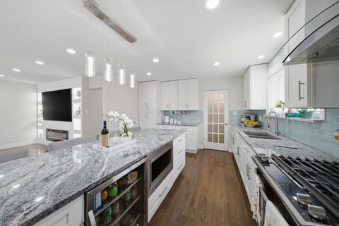 Tiny photo for 3239 Sarah Street, Franklin Park, IL 60131 (MLS # 12608587)