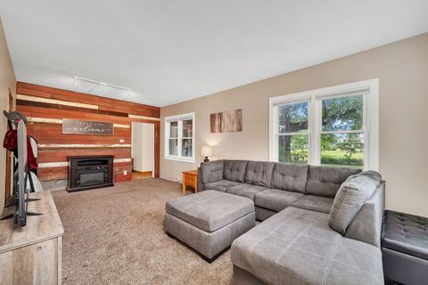 Tiny photo for 172 S Hossack Street, Seneca, IL 61360 (MLS # 12455895)