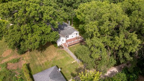 Tiny photo for 172 S Hossack Street, Seneca, IL 61360 (MLS # 12455895)