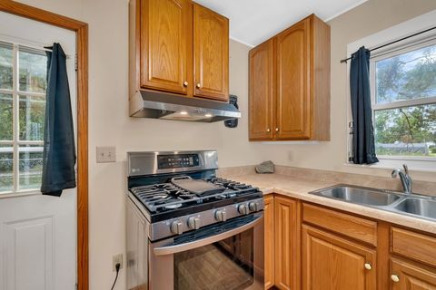 Tiny photo for 172 S Hossack Street, Seneca, IL 61360 (MLS # 12455895)
