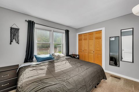 Tiny photo for 172 S Hossack Street, Seneca, IL 61360 (MLS # 12455895)